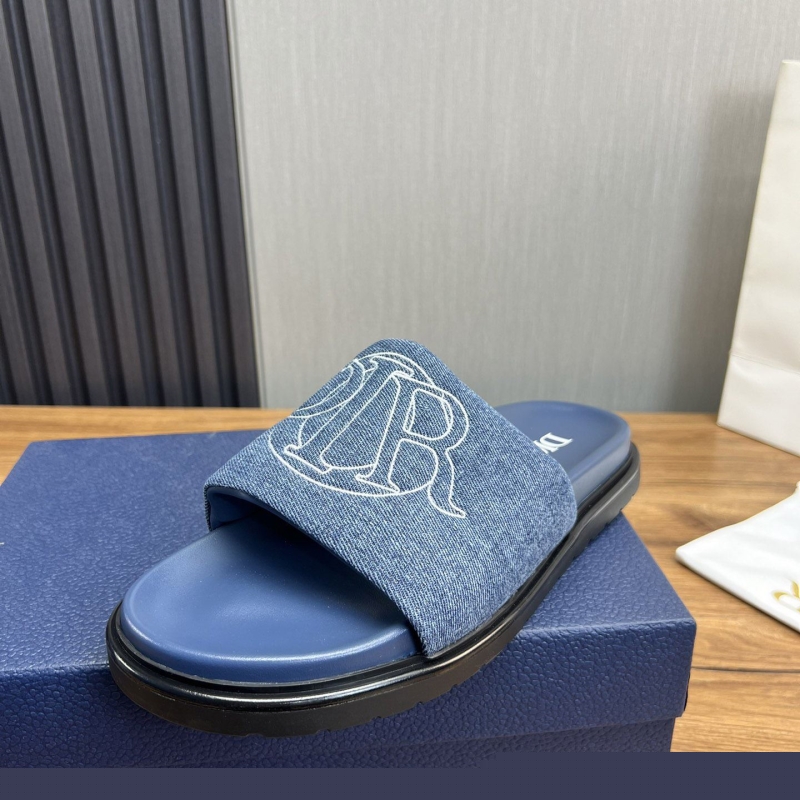 ch**an D*or slippers